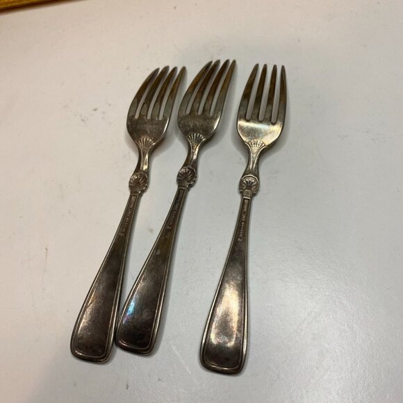 Set Of 3 Antique Gorham Silverplate Luncheon Forks, 1881 Princess Louise - Picture 5 of 9